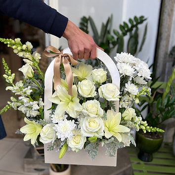 Fresh Flowers Bag Composition L