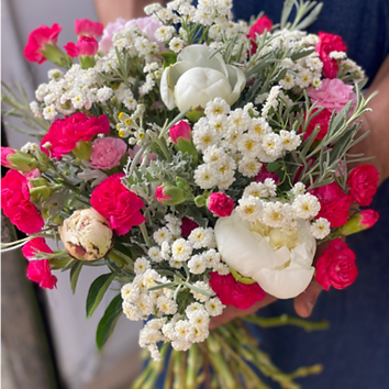 Hand Bouquet Fresh Flowers M Hand Bouquet Fresh Flowers M