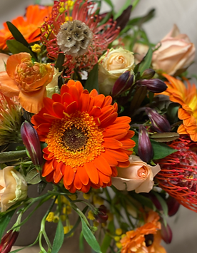 Bouquet à la Main de Fleurs Fraîches M