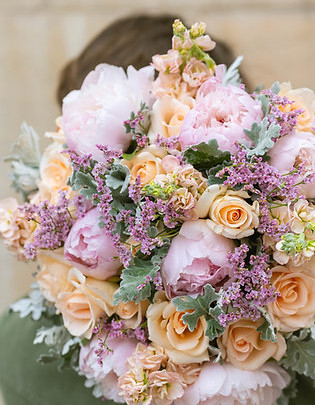  Bouquet à la Main de Fleurs Fraîches L