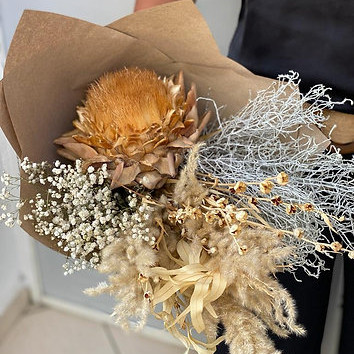 Hand Bouquet Dried Flowers S Hand Bouquet Dried Flowers S