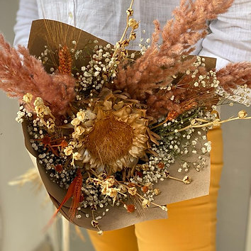 Hand Bouquet Dried Flowers S