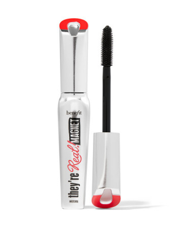 BENEFIT THEY'RE REAL MAGNET 9G