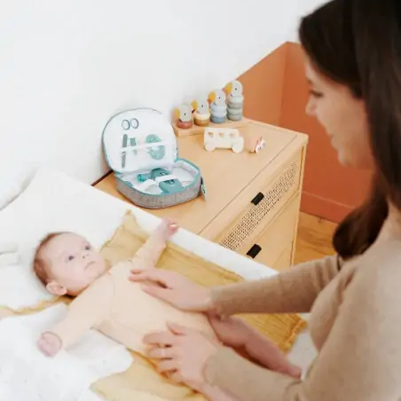 Babymoov Trousse de toilette Trousse de soin 9 accessoires Aqua