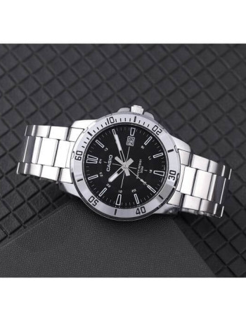 Casio – Cadran noir en bracelet inoxydable et avec dateur pour homme – MTP-VD01D-1CV