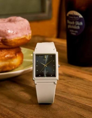 Casio – Obtenez une montre analogique légère de couleur blanche – Bracelet en résine – MQ-38UC-8ADF