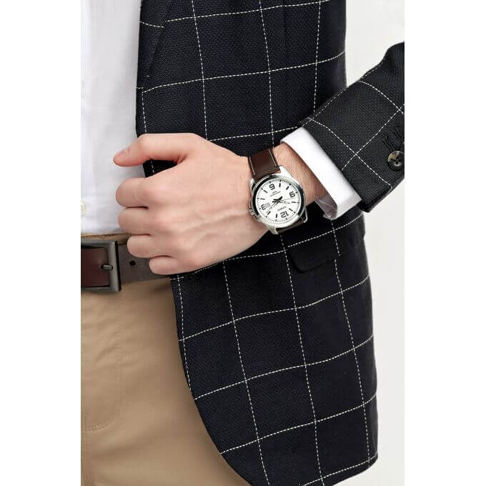 Casio – Montre homme – Bracelet cuir marron – Cadran blanc – MTP-1314L-7A