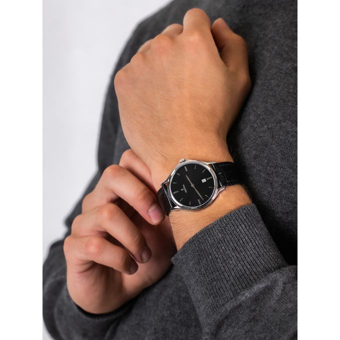 Festina – Classique pour homme – Cadran noir avec dateur – Bracelet cuir noir – F16745/5
