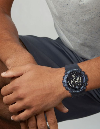 Casio – Digitale – Cadran noir / digits blanc – Étanche à 100 mètres – AE-1500WH-8BVDF