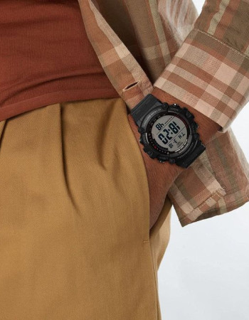 Casio – Digitale – 5 alarmes quotidiennes – Étanche à 100 mètres – AE-1500WH-1AVDF