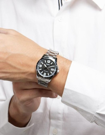 Casio – Cadran noir – Dateur – Bracelet acier inoxydable – MTP-V004D-1B2UD