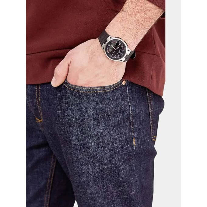 Casio – Double montre – Autonomie de batterie 10 ans – Étanchéité jusqu’à 50 mètres – Heure mondiale – AW-80-1A