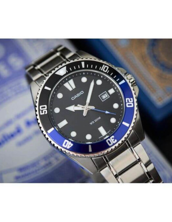 Casio – Sous-marine 200 m pour hommes – Cadran noir, lunette rotative noir/bleu – Tout en acier inoxydable – MDV-107D-1A2V
