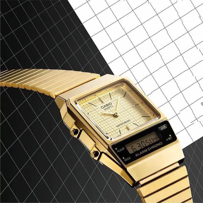 Casio – VINTAGE – Bracelet inoxydable doré – Double montre « Analogique/Numérique » – AQ-800EG-9A