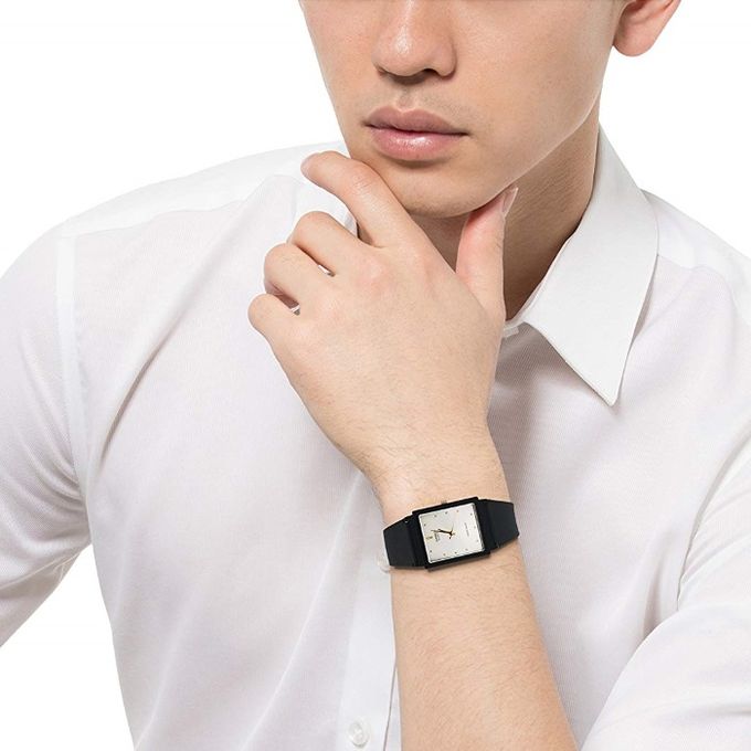 Casio MQ-38-7ADF – Pour homme – Classique cadran blanc rectangulaire – Bracelet silicone Casio MQ-38-7ADF – Pour homme – Classique cadran blanc rectangulaire – Bracelet silicone