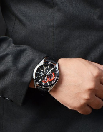 Casio – Bracelet cuir noir – Collection Edifice – Chronographe – EFV-550L-1AVUDF