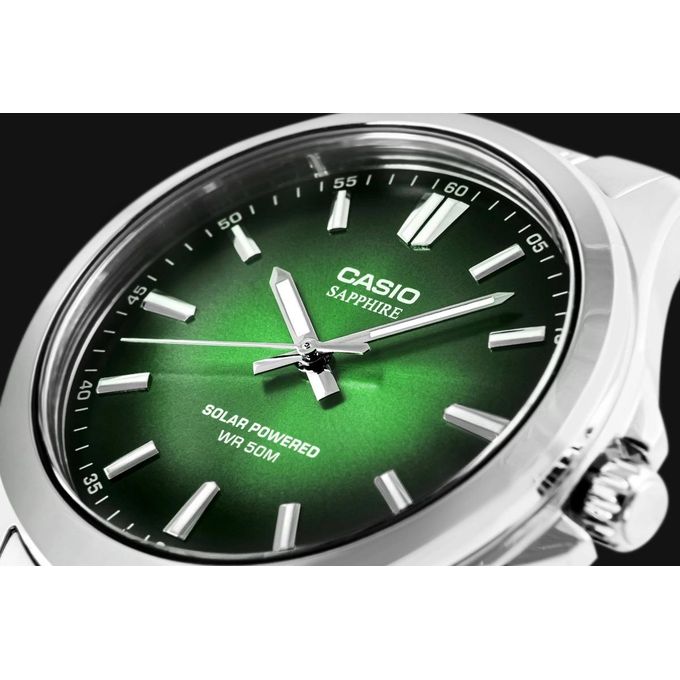Casio – Montre pour hommes – Solaire & verre saphir inrayable – Fond vert – Tout en acier inoxydable – MTS-RS100D-3AVDF