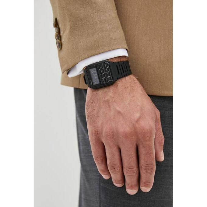 Casio – Bracelet en résine Bio de couleur Noir – Style rétro Vintage avec mini-calculatrice révolutionnaire – CA-53WB-1B