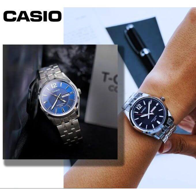 Casio – Au fond bleu texturé avec dateur sur 3h et tout en acier inoxydable pour hommes – MTP-1335D-2AVDF
