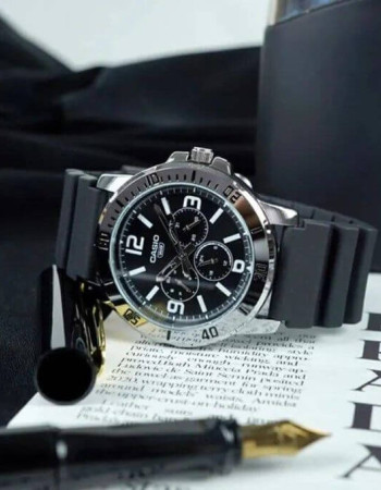 Casio – Montre en bracelet résine noir – Étanche – Argentée cadran noir – MTP-VD300-1B Casio – Montre en bracelet résine noir – Étanche – Argentée cadran noir – MTP-VD300-1B