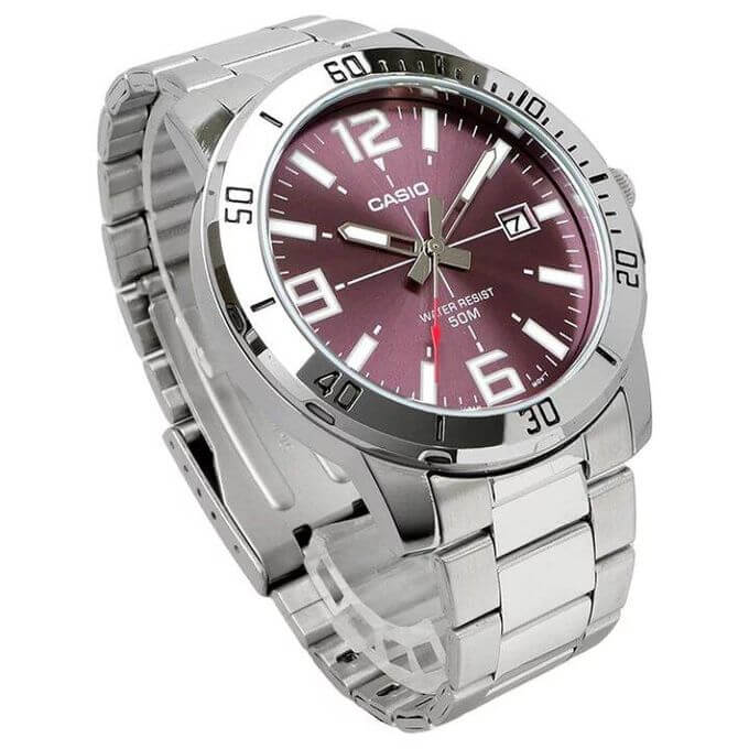 Casio – Argenté cadran mauve – Avec dateur & étanche 50 m – Tout en acier inoxydable – MTP-VD01D-6BVUDF