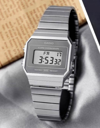 Casio – Vintage Collection – Extra plate – Cadran miroir & bracelet métallique – A700WEV-7A