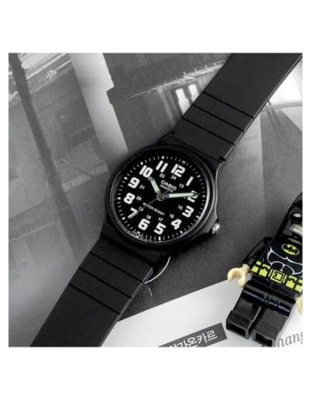 Casio – Classique noir en silicone – Index facile à lire – Étanche – MQ-71-1BDF