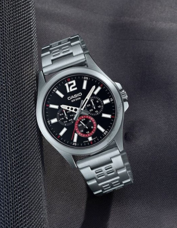 Casio – Cadran 40 mm en fond noir et avec dateur – Tout en acier inoxydable – MTP-E350D-1BV