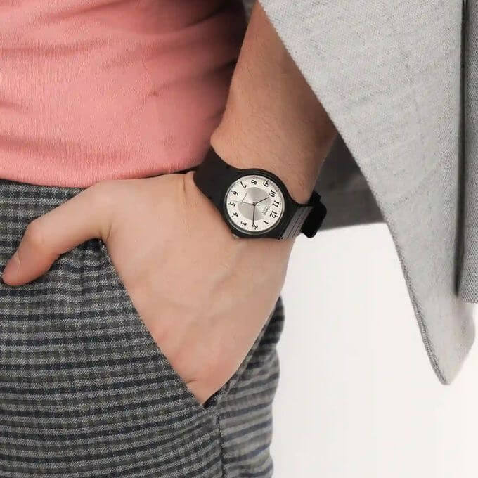 Casio – Montre noire classique décontractée – Cadran blanc – MQ-24-7B3L