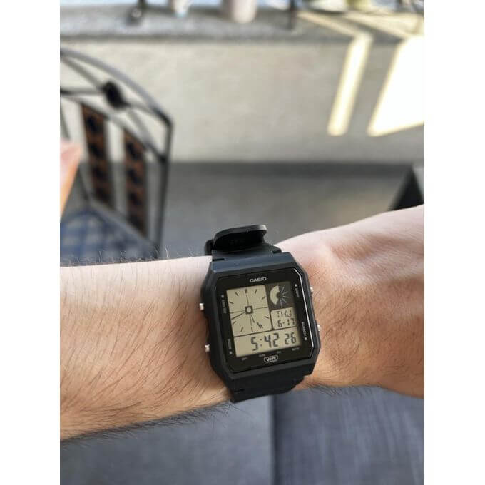 Casio – Montre qui s’adapte à tous les poignets – Noir – LF-20W-1ADF