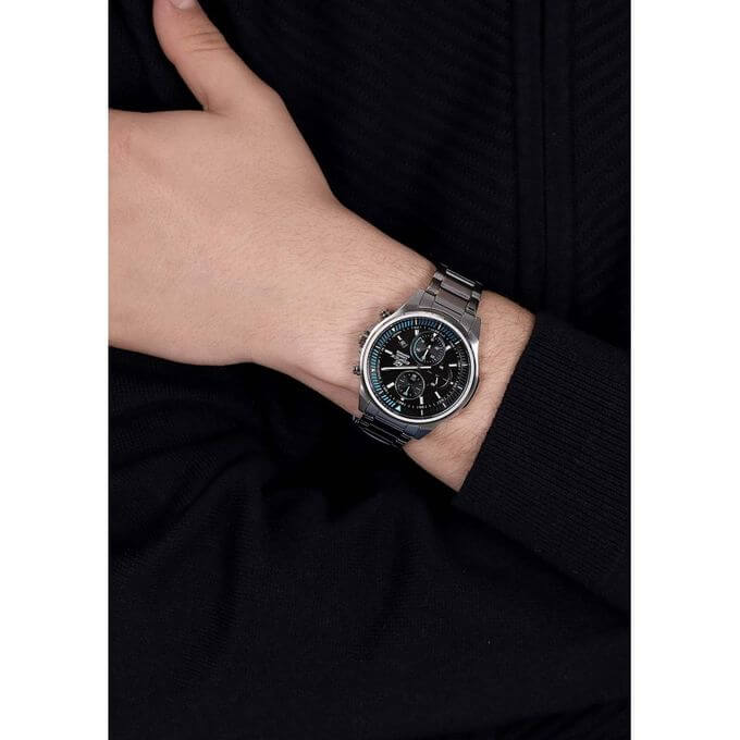 Casio EDIFICE SLIM à cristal de saphir – Chronographe pour hommes – EFR-S572D-1AVUDF Casio EDIFICE SLIM à cristal de saphir – Chronographe pour hommes – EFR-S572D-1AVUDF