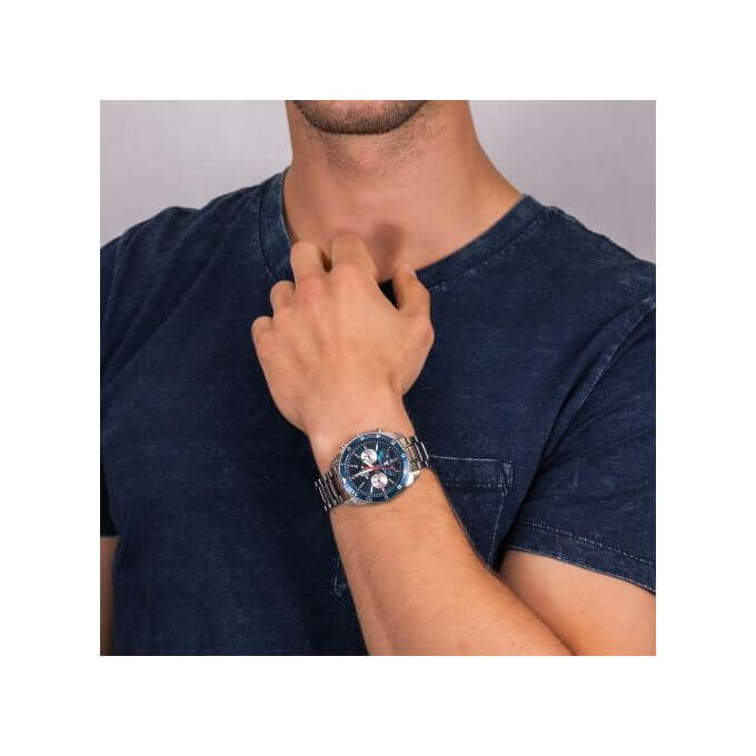 Casio – Cadran bleu créant un style sportif – Chronographe – EFV-590D-2AV