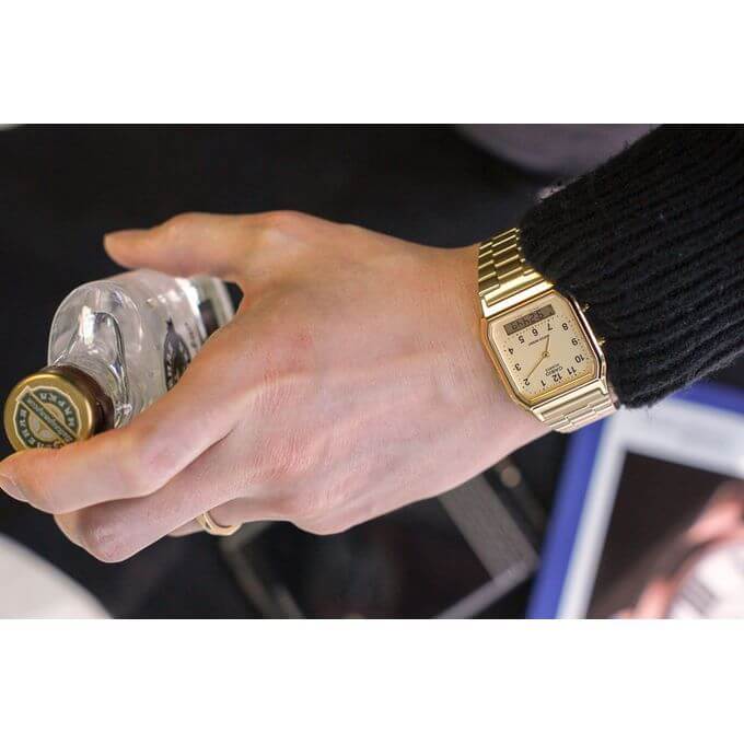 Casio – Analogique / Numérique – Bracelet en acier inoxydable doré – AQ-230GA-9B