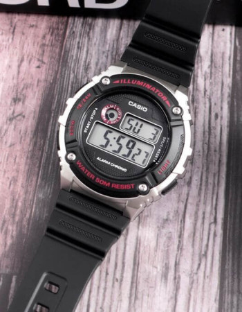 Casio – Alarme quotidienne – Étanche 50 mètres – Bracelet en silicone noir – W-216-1CV