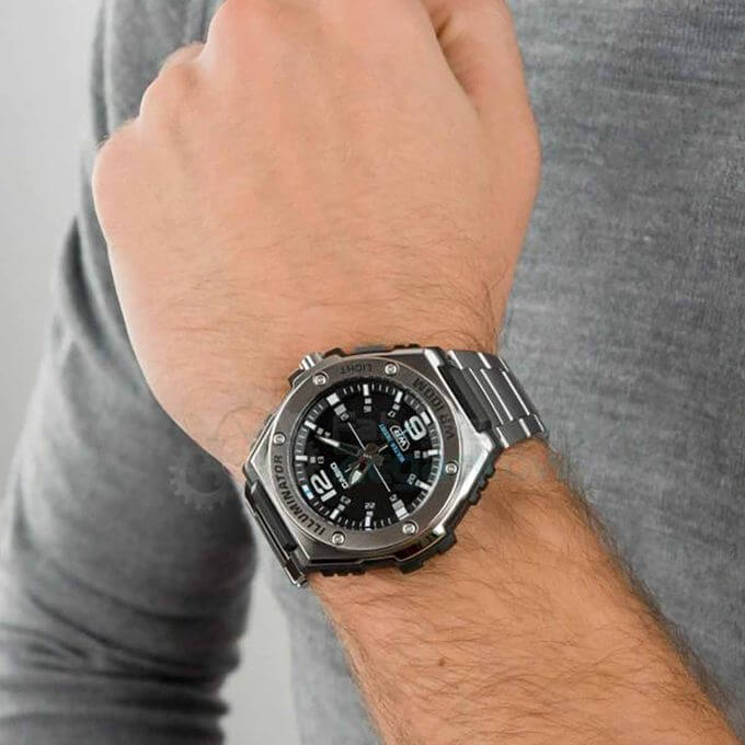 Casio – Dateur – Cadran noir avec bouton d’éclairage – Bracelet en acier inoxydable – MWA-100HD-1A