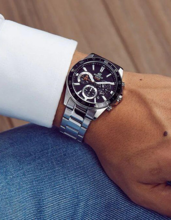 Casio – Collection Edifice pour hommes – Chronographe – Bracelet inoxydable – EFV-570D-1AV