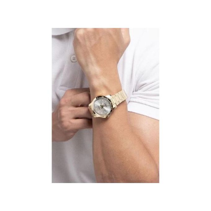 Casio – Dorée – Cadran blanc – Bracelet en acier inoxydable doré – MTP-V004G-7B2UDF