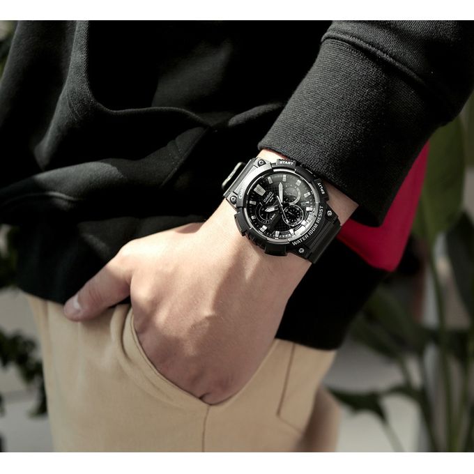 Casio – Noir – Sport en silicone – Chronographe – Avec dateur – Étanche 100 mètres – MCW-200H-1AVDF