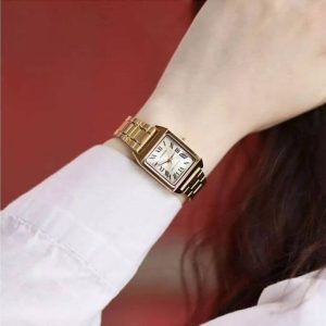 Casio – Doré – Index chiffres romains – Carré pour femmes – LTP-V007G-9BU