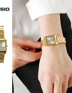Casio – Montre femme bracelet en acier inoxydable Doré – LTP-V007G-9EUDF Casio – Montre femme bracelet en acier inoxydable Doré – LTP-V007G-9EUDF