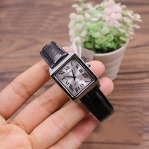 Casio – Élégante montre carrée femme – Bracelet cuir noir – LTP-V007L-7B1UDF