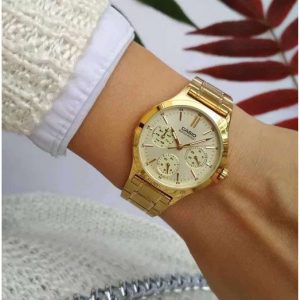 Casio – LTP-V300G-9AU – Montre dorée pour femme style chronographe avec bracelet en acier inoxydable