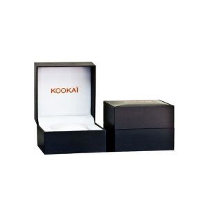 Kookai – KO010/1BM – Montre femme dorée avec cadran blanc et bracelet en acier doré