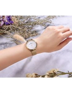 Yonger & Bresson – DMP050/BM – Montre femme dorée avec cadran blanc et bracelet en mailles milanaises