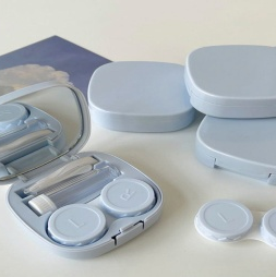 Étui à lentilles de contact