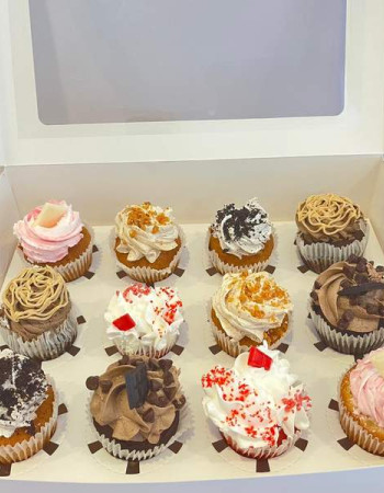 Cup cakes fourrées variés Boite de 12 cup cakes