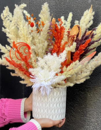 Composition séchée nude orange avec pot