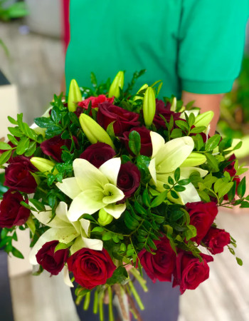 Red Roses and Lilies Bouquet